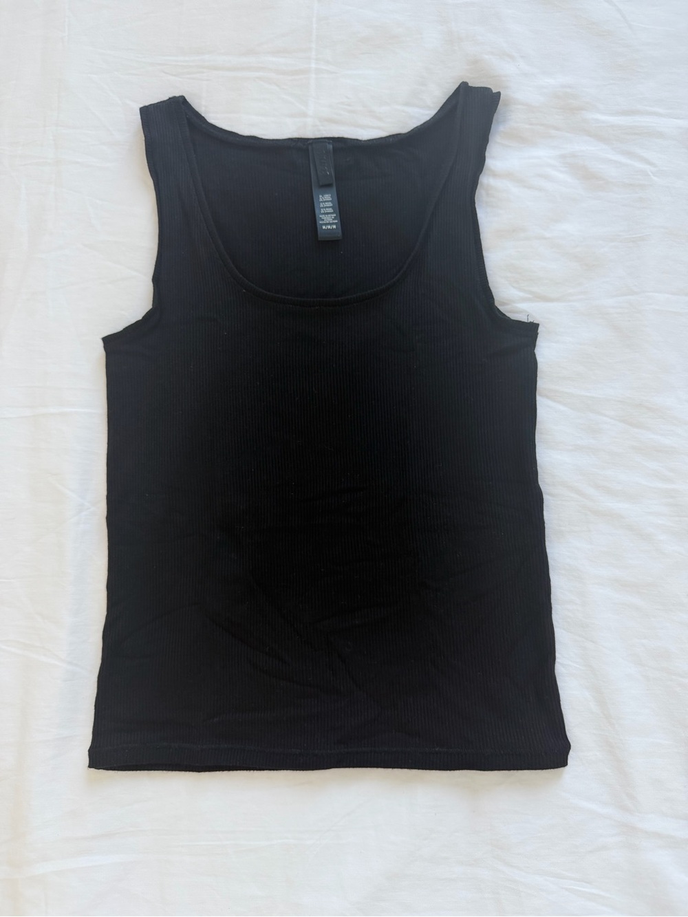 SKIMS Black Ribbed Scoop Tank
